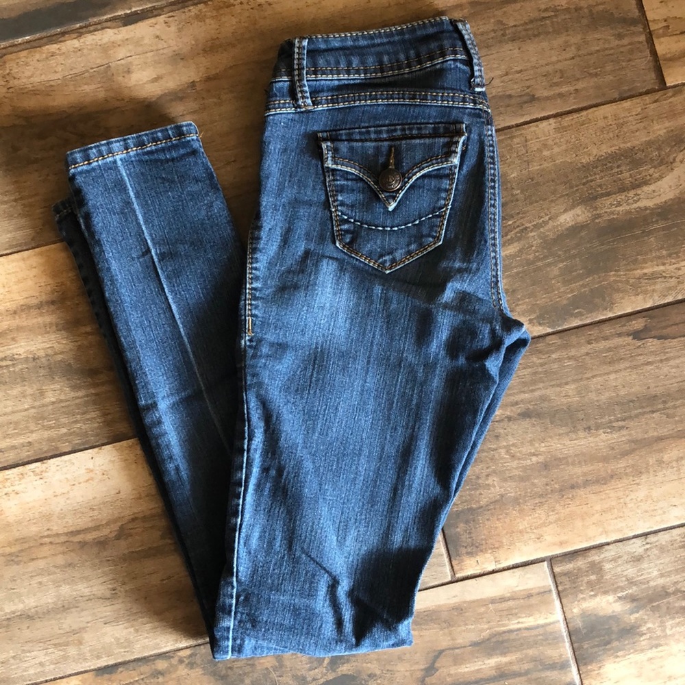 Domaine stretch jeans.